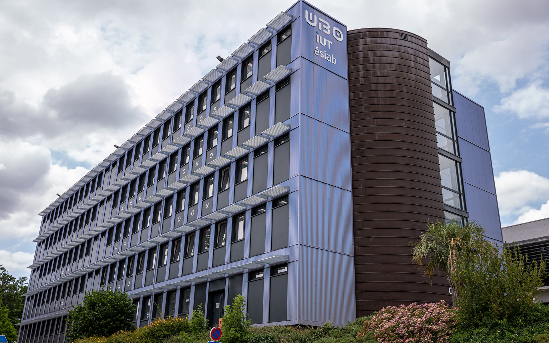 Lire la suite à propos de l’article IUT (29)